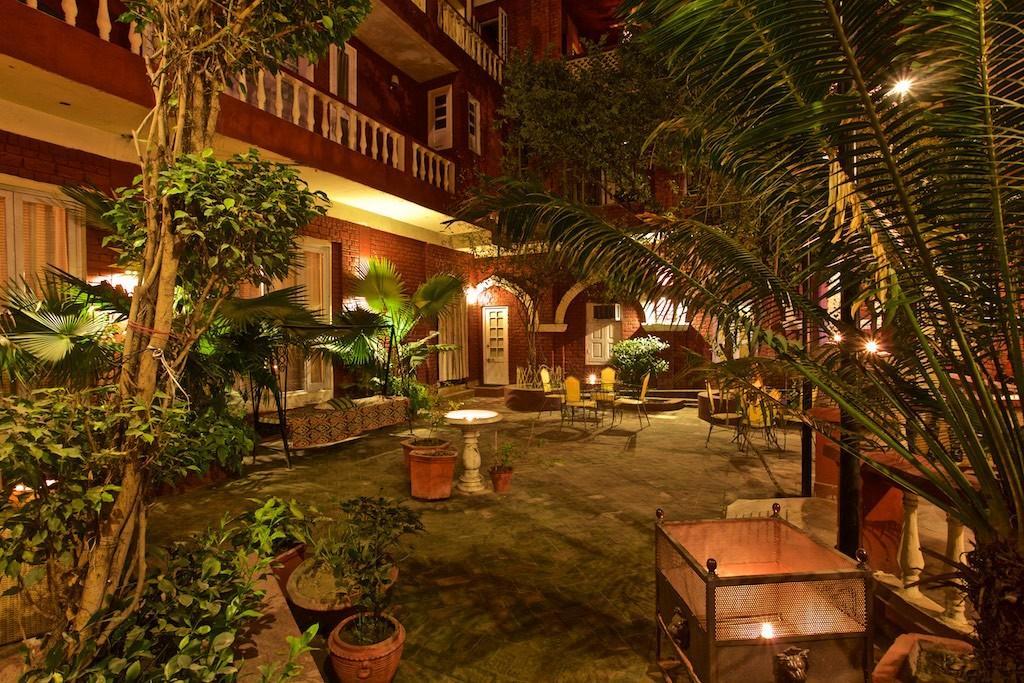 Ranjit'S Svaasa Amritsar Hotel Bagian luar foto